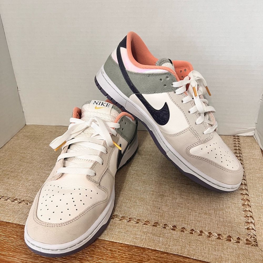 Like New Nike Premium Dunks Sz 10.5